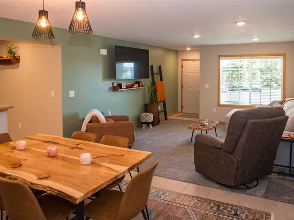 601 Orchard Hills Dr Unit 7008, Norwalk, IA 50211