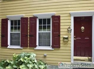 39 Quarry St, Lambertville, NJ