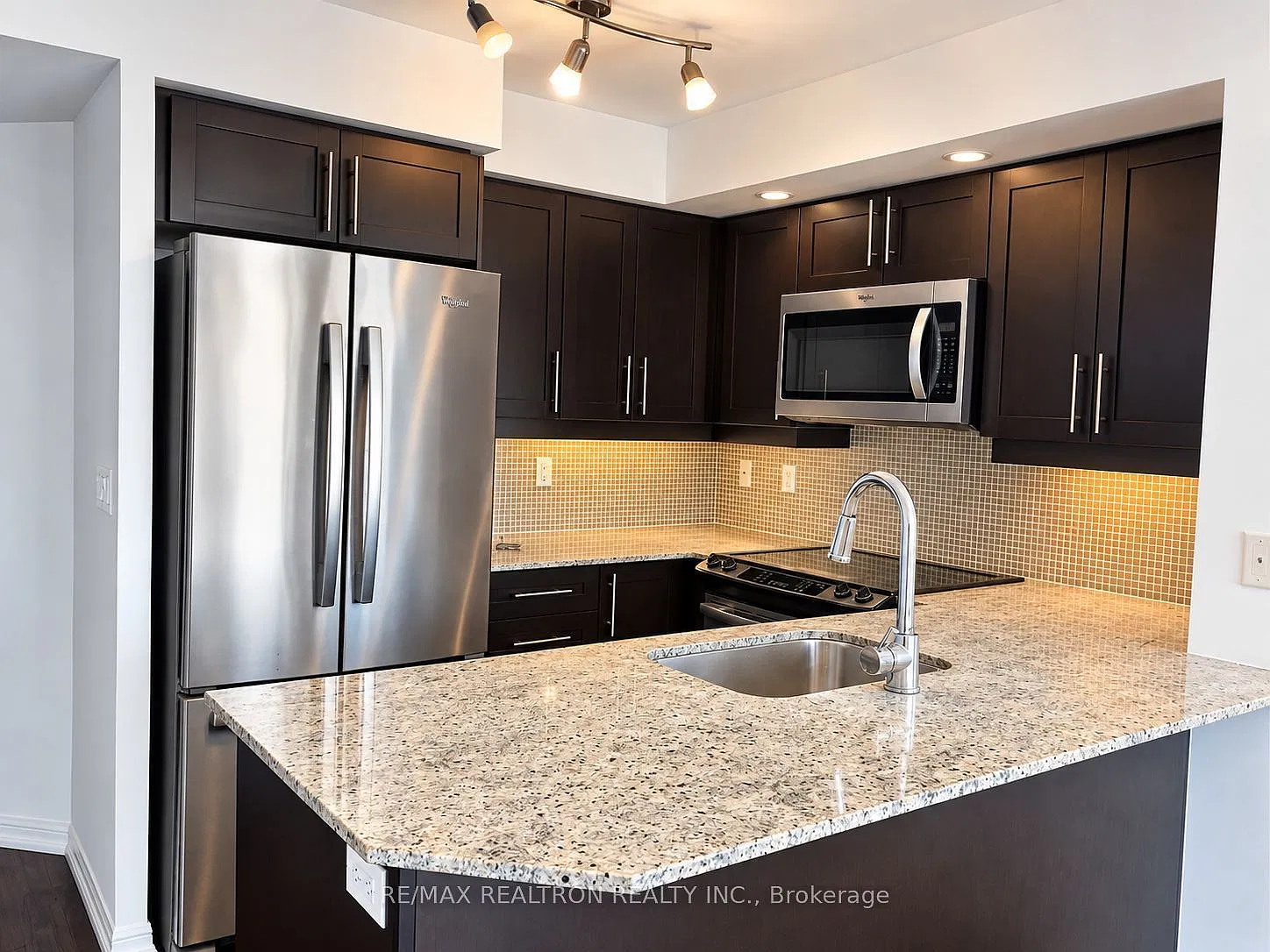 2 bed, $3,400 — Photo 3