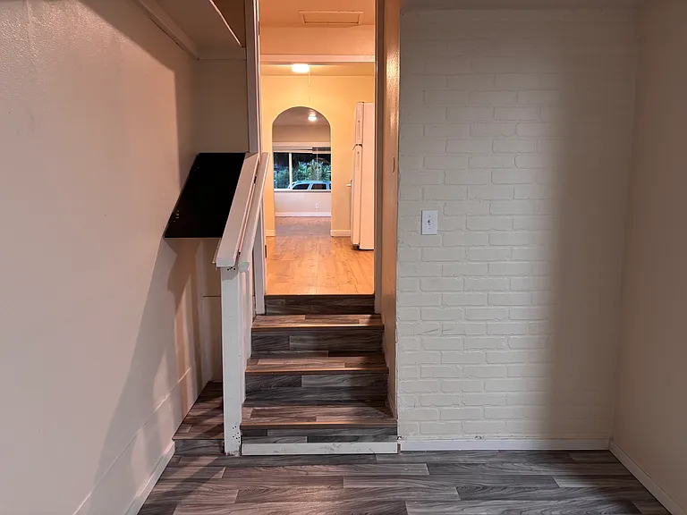 783 Floral Ct — Photo 14