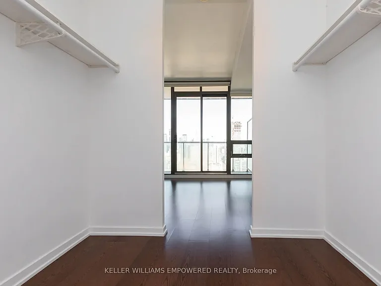 33 Lombard St #3603 — Photo 16