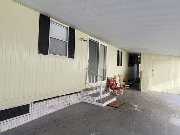 4th image of 15406 Lakeshore Villa Rd #229