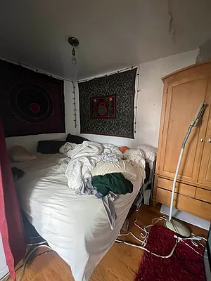 Rented by Standard Living Realty Inc | media 26