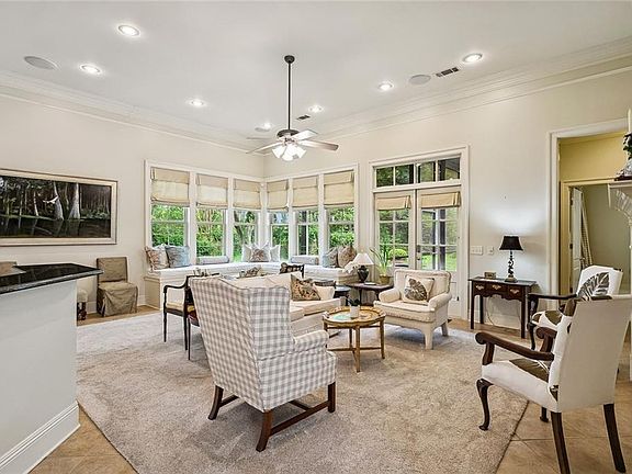 4th image of 101 Orchard Row