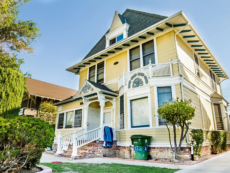 2712 Menlo Ave — Photo 22