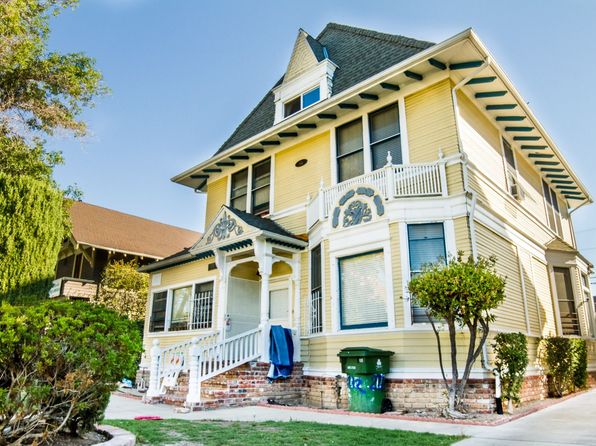 2712 Menlo Ave #5a1ba3f70