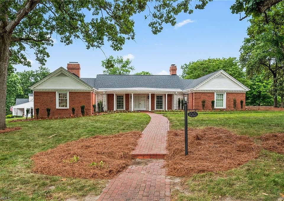 1st image of 1001 Country Club Dr