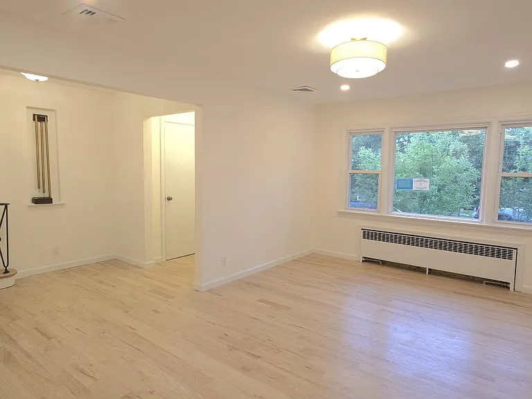 267 Westminster Pl — Photo 9