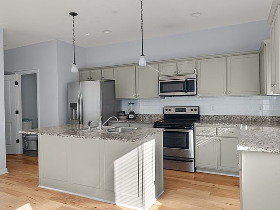 2nd image of 8438 Brookmoor Ln