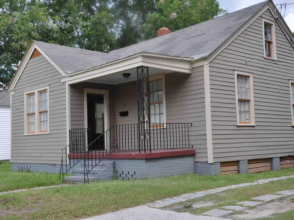 908 Hamilton Ct, Savannah, GA 31401
