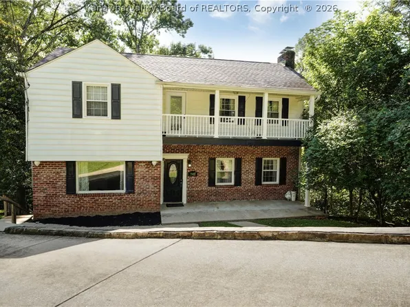 1902 Massey Cir, South Charleston, WV 25303