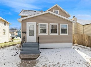 320 15th Ave, East Moline, IL 61244