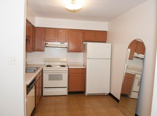 2230 Nichols Rd APT A, Arlington Heights, IL 60004