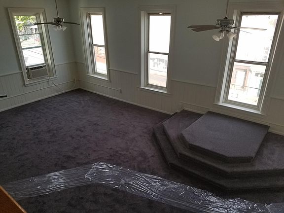 3rd image of 209 Hellam St APT 1