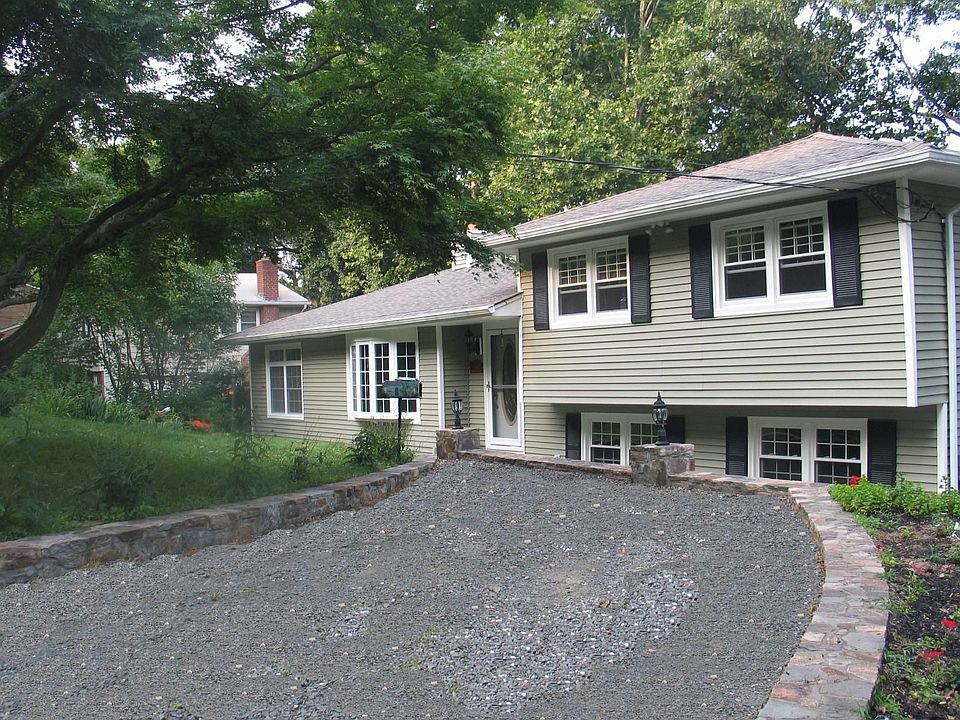 1st image of 160 Northfield Ave