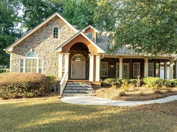 1805 Stephens Ct, Monroe, GA 30656