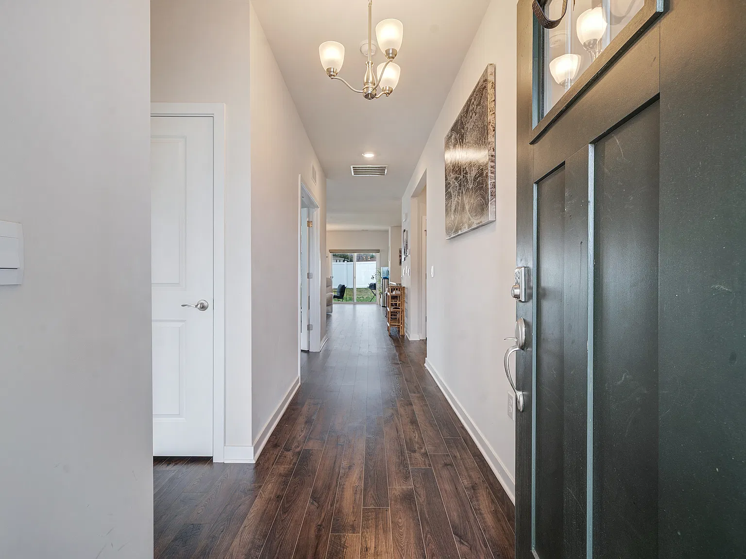 1 bed, 1865 sqft, $1,500 — Photo 4