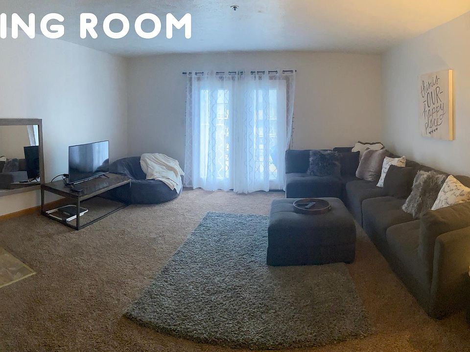 1st image of 404 Chateau Royale Ct