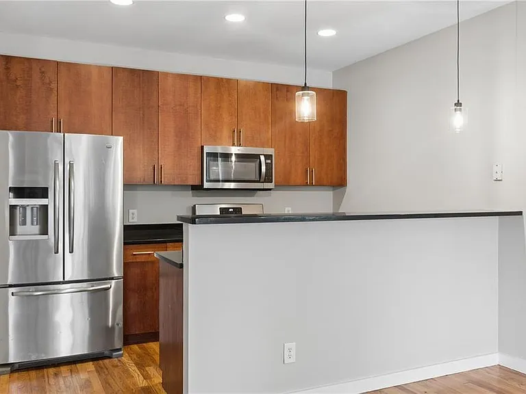 238 Walker St SW #37 — Photo 8