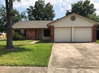 9746 Charmont Rd, La Porte, TX 77571