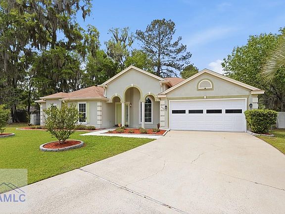 2nd image of 406 Cambridge Ct