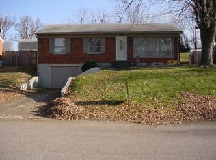 1122 Castlewood Pl, Owensboro, KY 42303