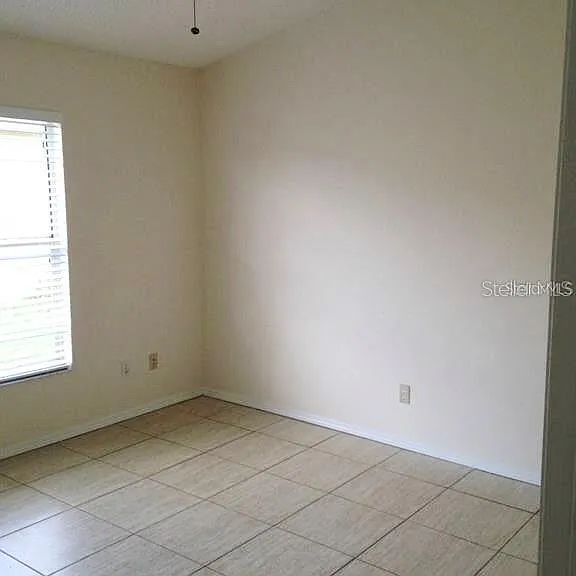 13706 Glasser Ave — Photo 5
