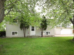 1625 Laurie Ave, Oshkosh, WI 54902