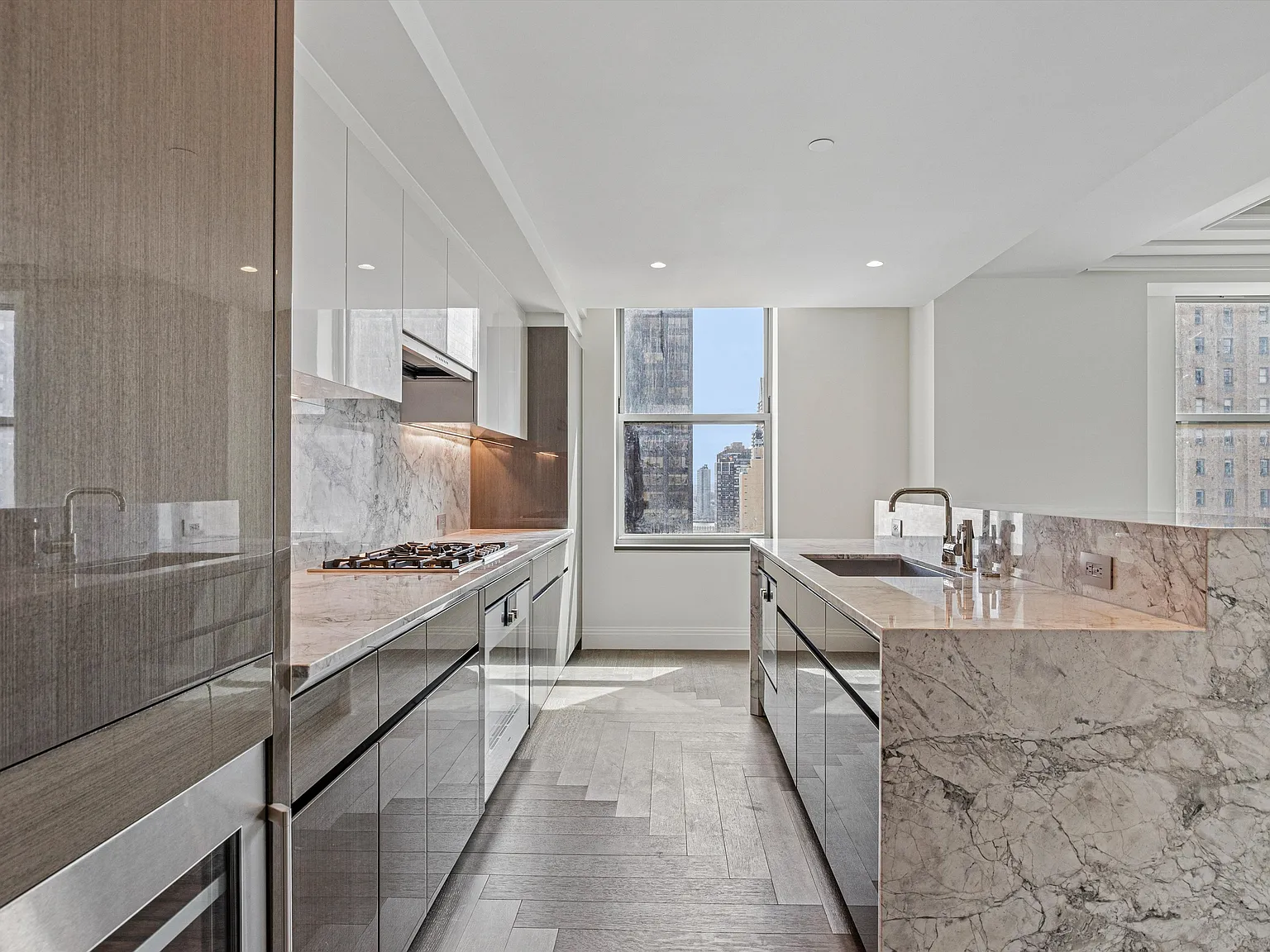 303 Park Avenue — Photo 3