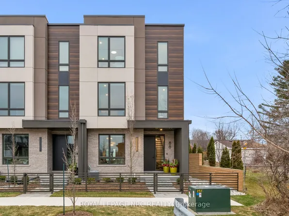 88 Moody St, Pelham, ON L0S 1E6