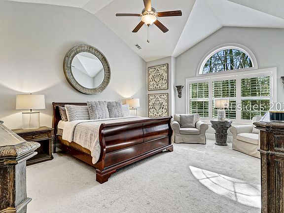 4th image of 27 Paxton Cir