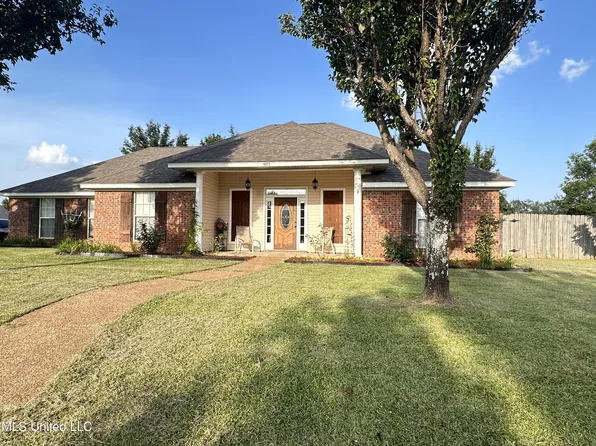 801 Pin Oak Pl, Pearl, MS 39208