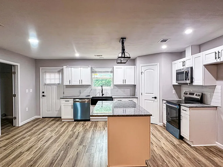 1315 Brown Rd — Photo 5