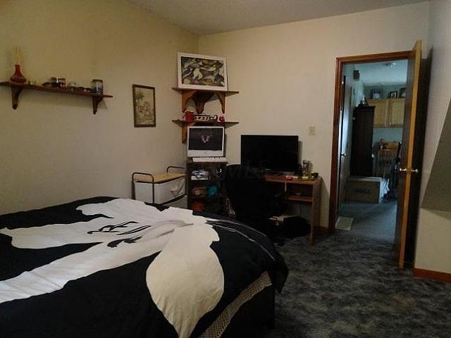 2nd image of 403 Bell Ave