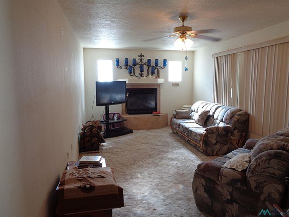 3rd image of 1607 Glenn St