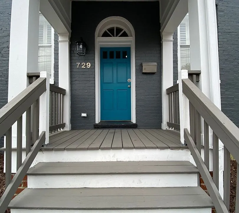 729 Catherine St