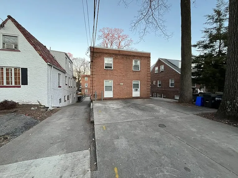 8515 Flower Ave #4 — Photo 5
