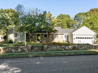 29 Beacon St, Natick, MA 01760