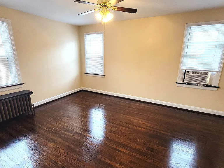 3884 Vine St — Photo 14