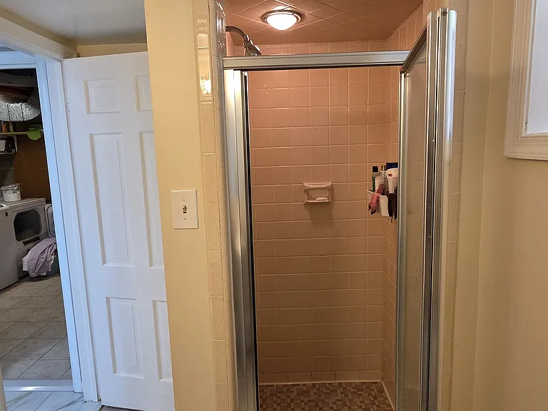 6004 Highboro Dr — Photo 27