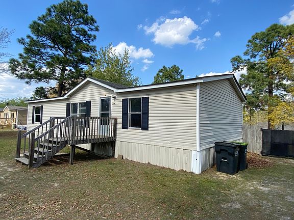 3rd image of 138 Crestwood Arch