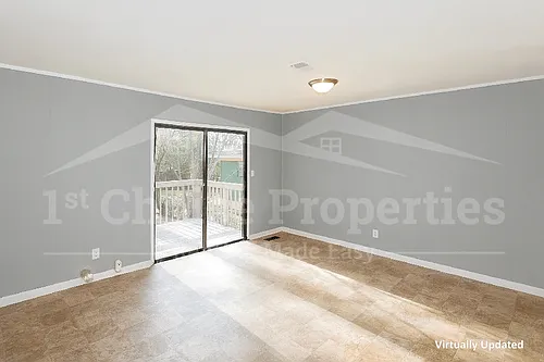 919 27th Ave N Photo 1