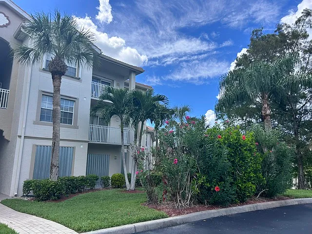 15655 Ocean Walk Cir #213
