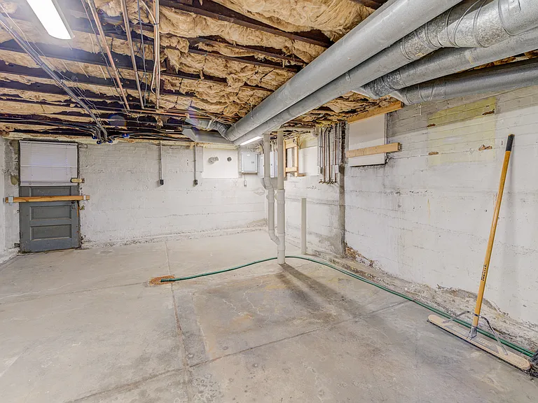 3252 S Compton Ave #2D — Photo 9