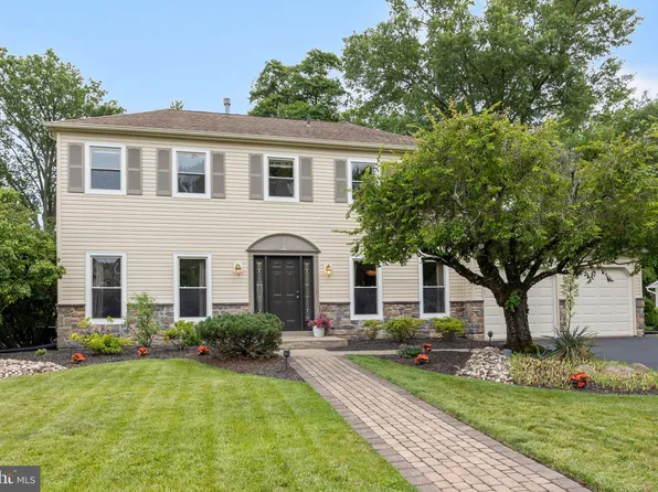 264 Newgate Rd, Langhorne, PA 19047