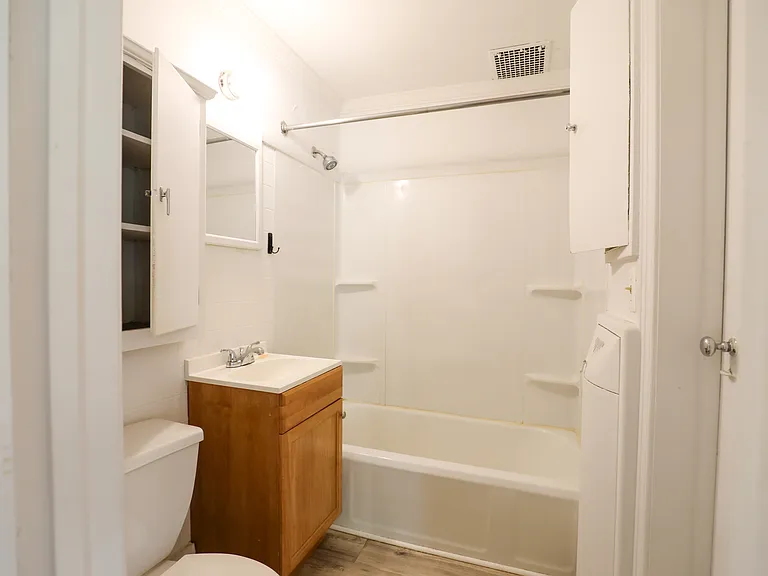 16 John St #3 — Photo 7