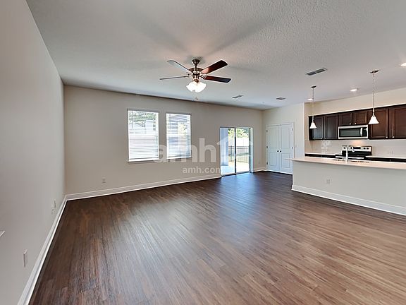 4th image of 22427 Bellini Cir