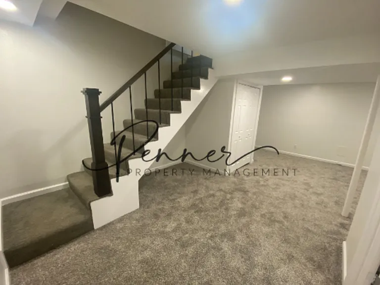 818 SE 19th St — Photo 11