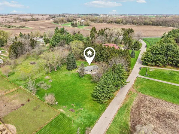 5963 Cherokee Valley Pass, Waunakee, WI 53597