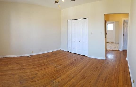 2nd image of 4908 N Magnolia Ave #3E